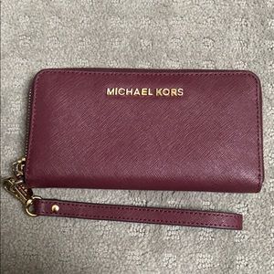 Michael Kors Wristlet/Wallet